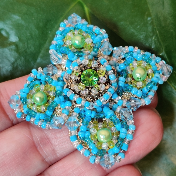 Vintage Maltese Cross Embellished w/ Glass Beads - Picture 4 of 11